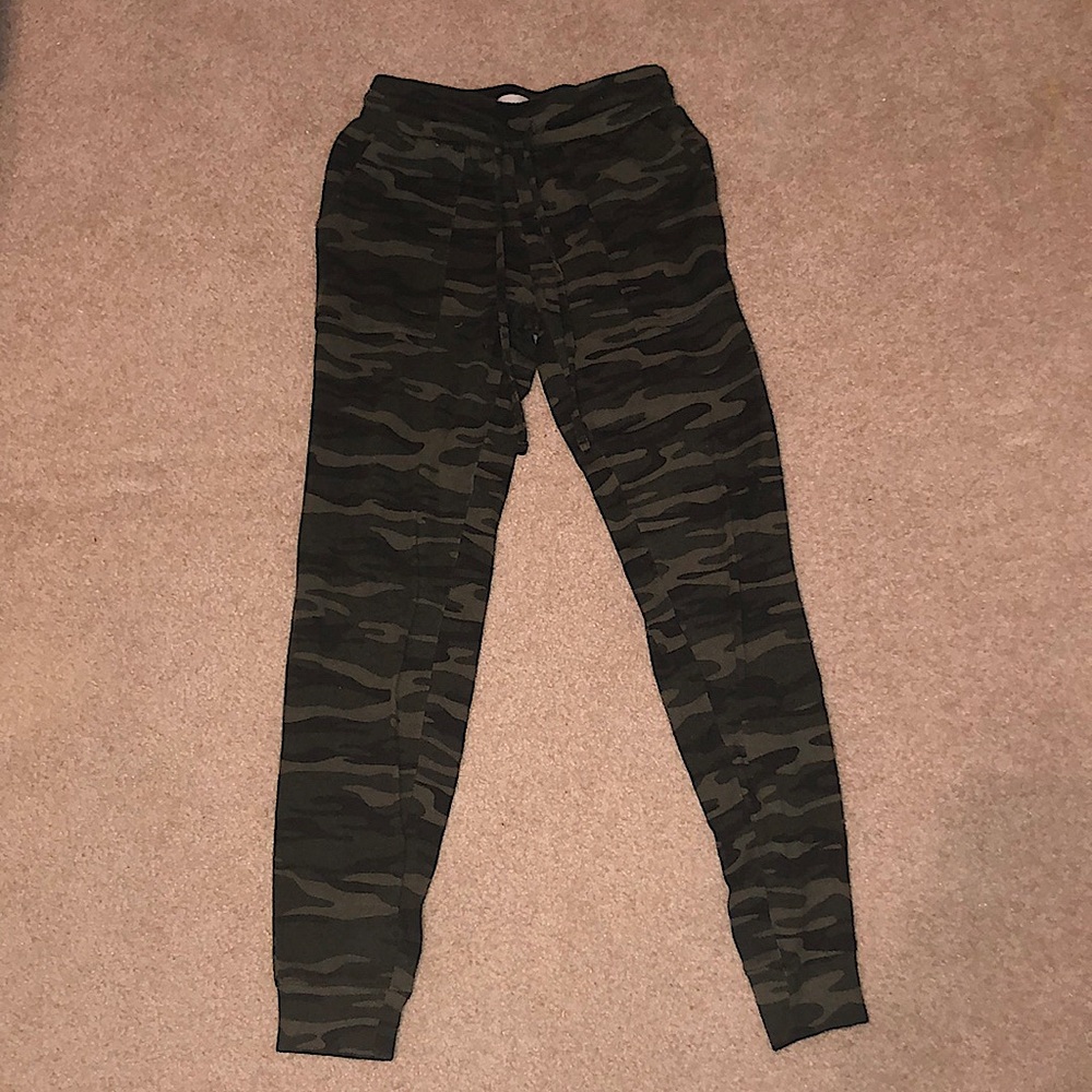 camo print joggers